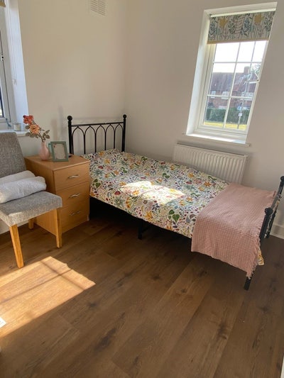 Single room for rent  Main Photo