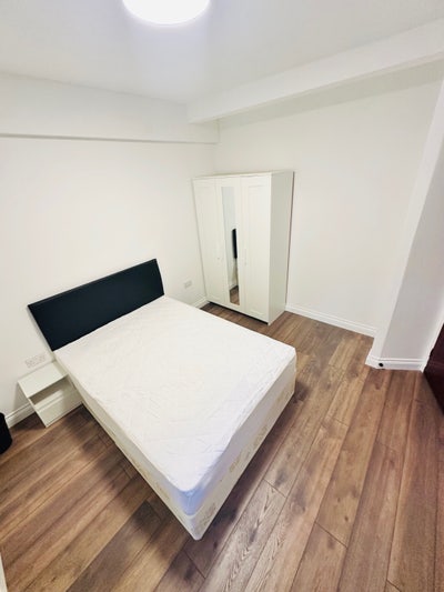 LARGE Double Rooms Kennington Zone 1 All Bills Inc Main Photo