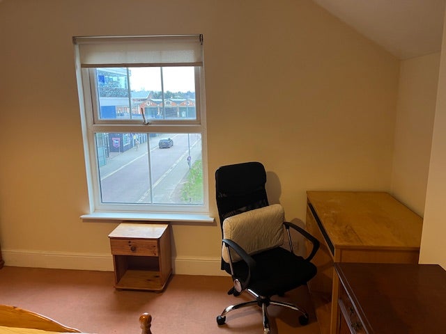 Spacious room in shared house - Ipswich Main Photo