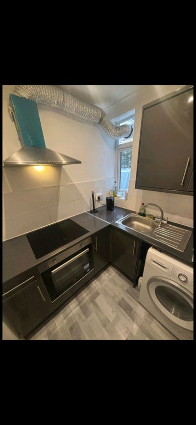 Highbury very clean ground floor garden studio Main Photo