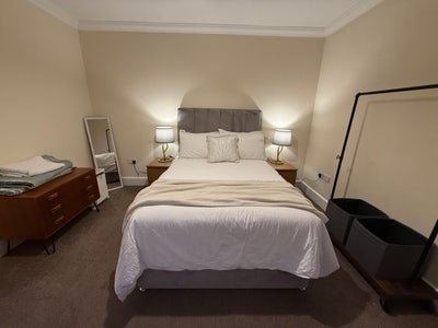 Lovely double room to rent near hospital  Main Photo