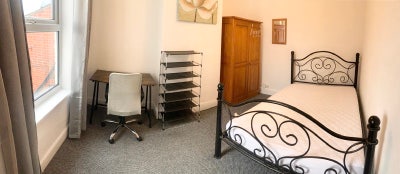 2 Large Bedrooms Near City Centre Main Photo