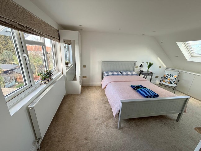 Private En-Suite Room – Professionals Preferred Main Photo