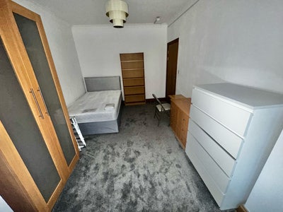 Ilford/Gants Hill.2 Dbl Rooms. #Available#Females  Main Photo