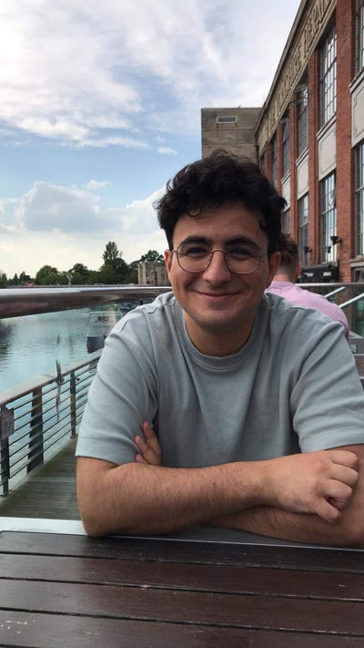 Looking for a 1-bed or room in a shared flat! Main Photo