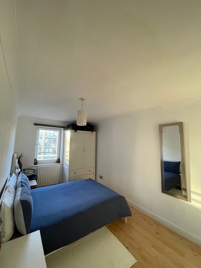 Spacious double room with own bathroom Main Photo