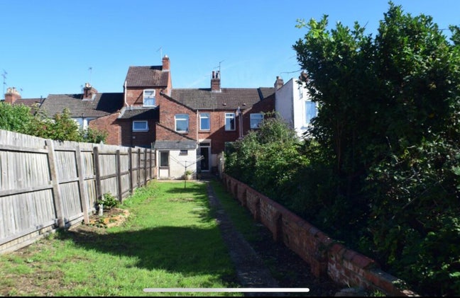 1 Double room - in a 3 bed house.  Main Photo