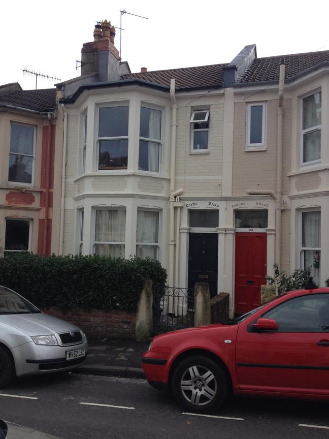 Double Bedroom in Professional Houseshare Main Photo