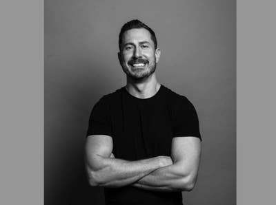 Seeking double room  Main Photo