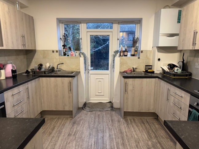 En-Suite in Harringay Main Photo