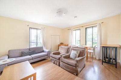 Bright& spacious room in N19-7min to tube Main Photo
