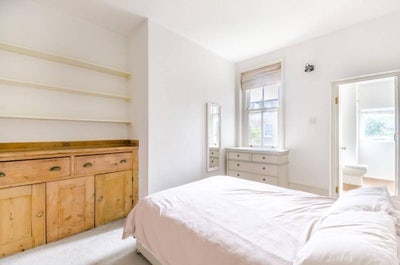 Large Double Room with En-suite in Parsons Green Main Photo