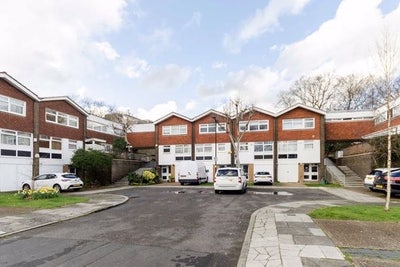 Rooms to rent Ealing  Main Photo