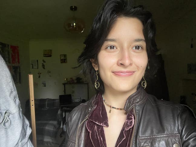 Furnished small room  Main Photo