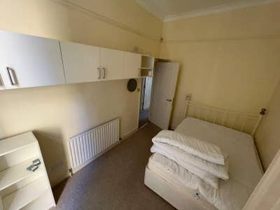 Double Bedroom + Terrace SW5  Main Photo