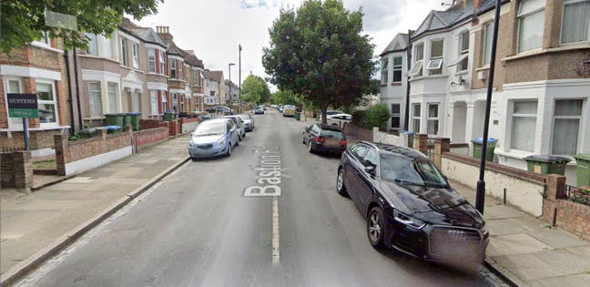 DSS-Studio Flat Available Plumstead  Greenwich SE2 Main Photo