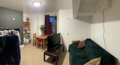 Double room in central location  Main Photo