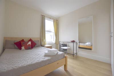 Double Room • Bills Included • Abbey Wood SE2 Main Photo