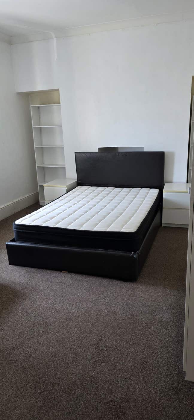 Double Room Available –  Newport NP20 1LZ Main Photo