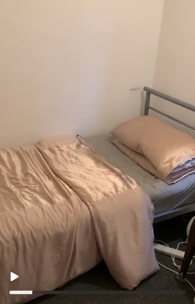 Looking for a person to occupy a room  Main Photo