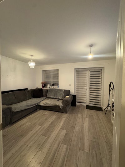 Double room to rent  Main Photo