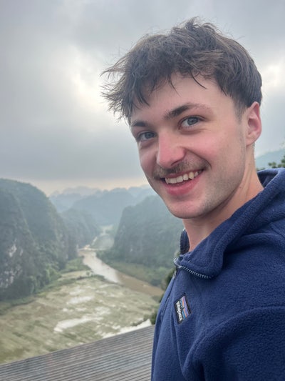 Looking for 1 more person Main Photo