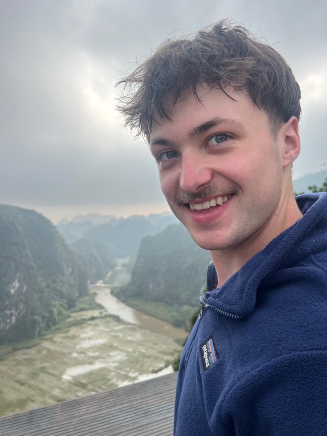 Looking for 1 more person Main Photo