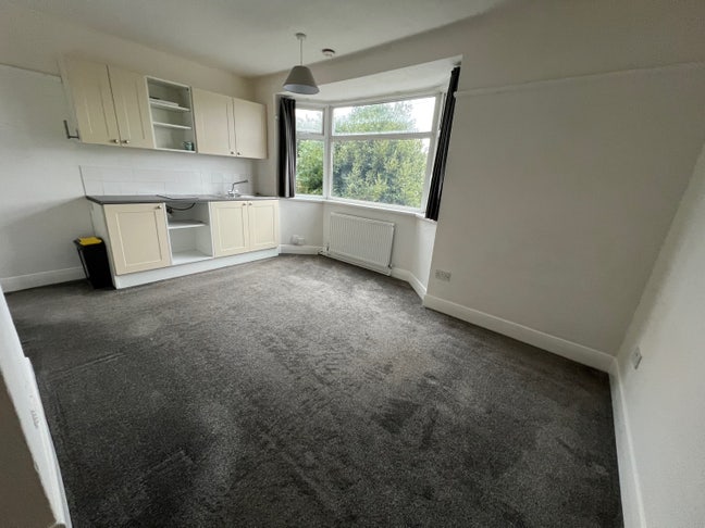 Large sunny room in Gosport  Main Photo