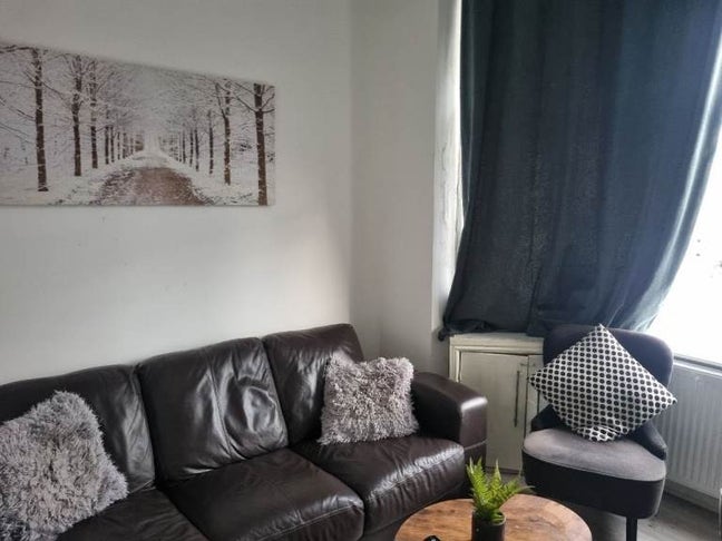 2-bed flat available in M14 Main Photo