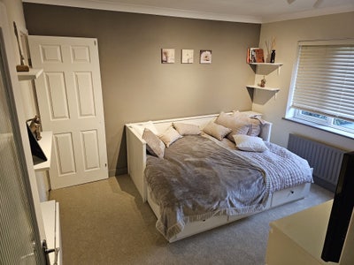 Lovely spacious two bed maisonette in Weybridge  Main Photo