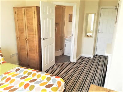Double En-Suite | Town Centre | Deposit Free  Main Photo
