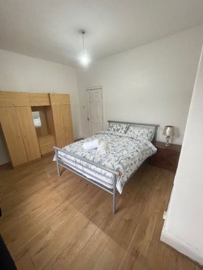 3-Bed house available in M14 Main Photo