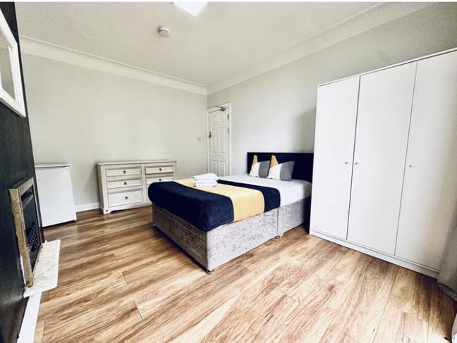Spacious Double Rooms and Ensuite Main Photo