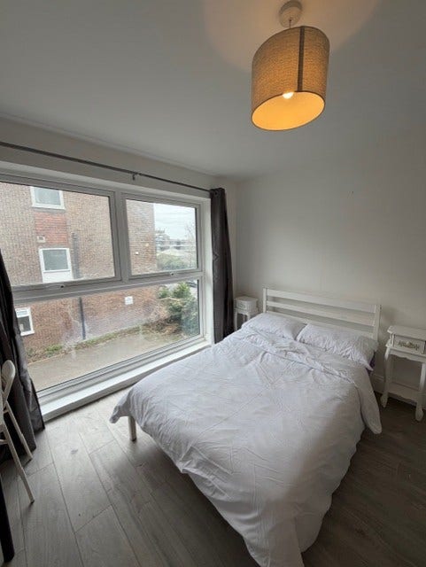 Capstan Square E14 Main Photo