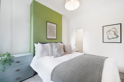 ⭐️ All Female Home in Super Friendly Houseshare ⭐️ Main Photo