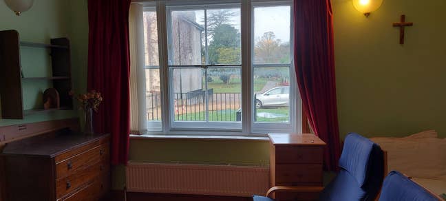 Ensuite room to rent next to Eden Park station  Main Photo