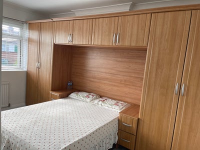 King size room available for rent  Main Photo