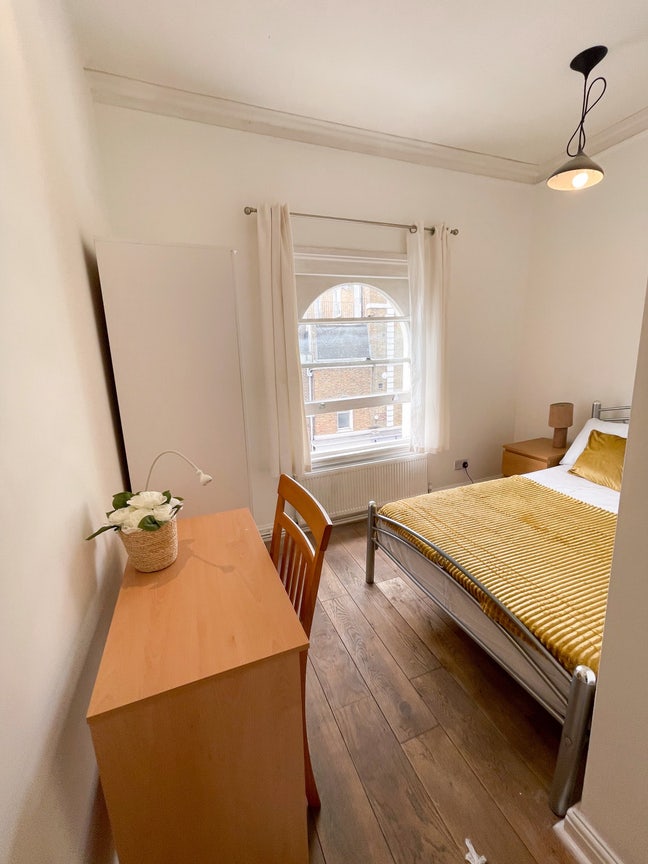 Room available in Bayswater  Main Photo