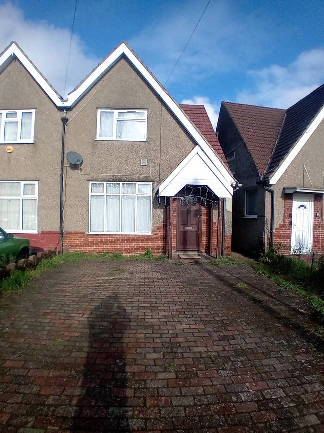 Three bed House Near Tesco express...cherry lane Main Photo