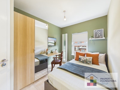 🏡✨ Stunning En-Suite Room | All Bills Included ✨ Main Photo