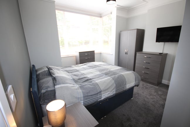 High Quality En suite Rooms To Let  Main Photo
