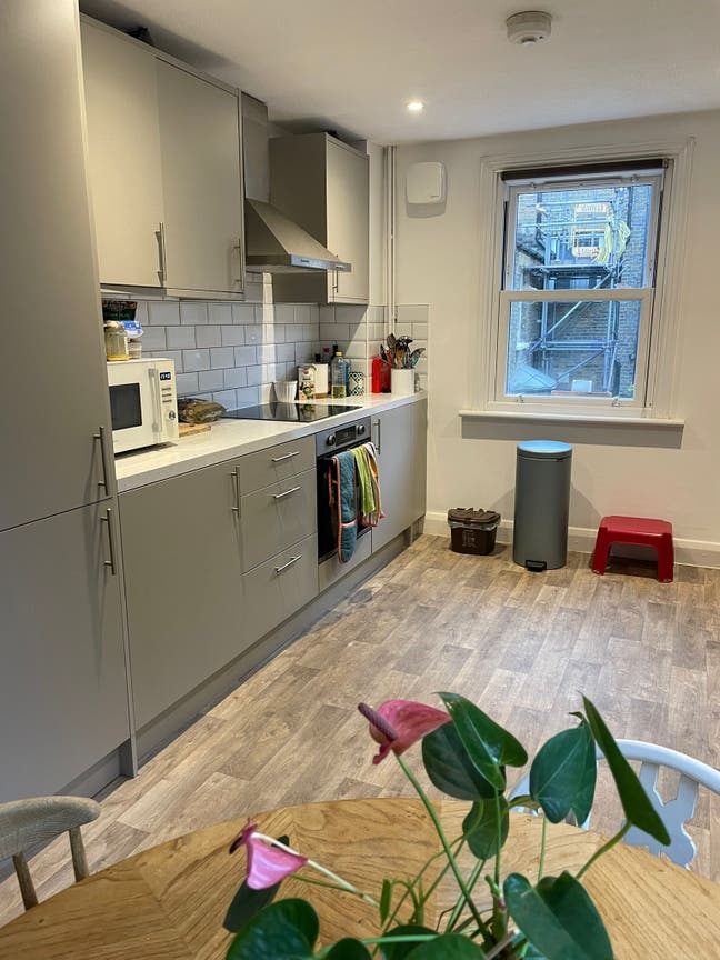 Double room in friendly Elephant & Castle flat Main Photo