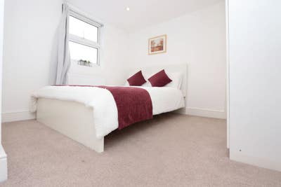 2 Beautiful Rooms in Parson Green - Premium! Main Photo