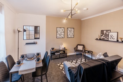 Premium Student Living – 2 Bedrooms with study Main Photo