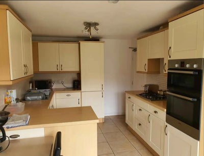 Short Term & Long Term  Room Rent – Available Now Main Photo