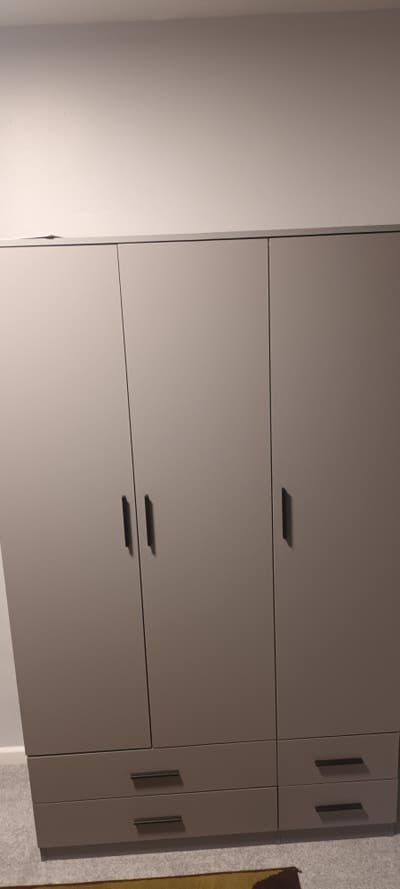 Any going person to get along with  Main Photo