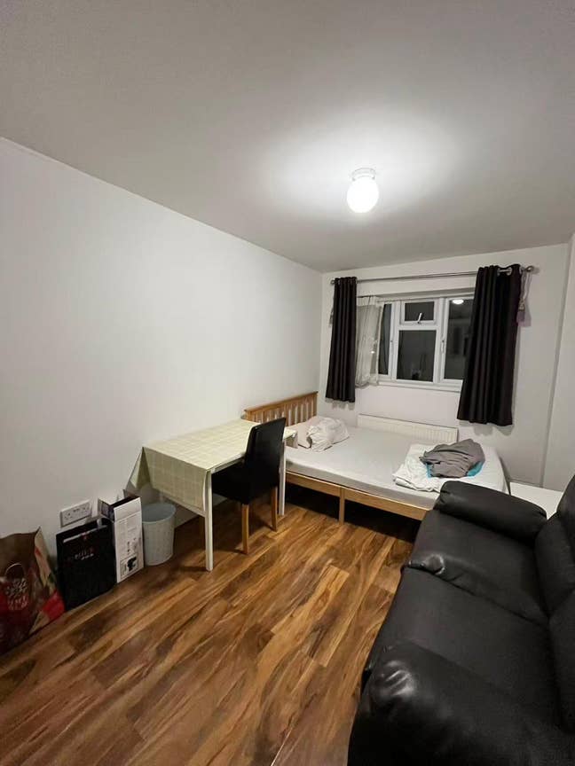  Big Double Room – walk to Elizabeth Line | E16 | Main Photo