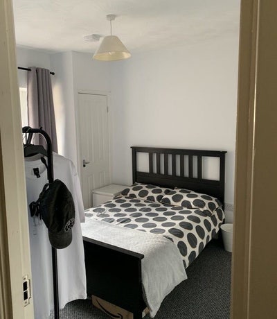 Two rooms available in house share Main Photo