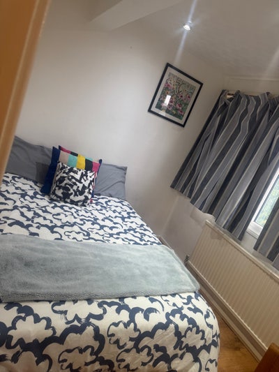 Double room in a 6 Bedroom Edwardian House in coul Main Photo