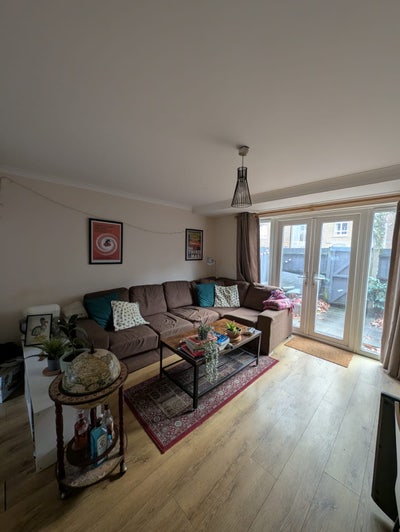 2 Rooms Available in Beautiful Bow Quarter Area Main Photo